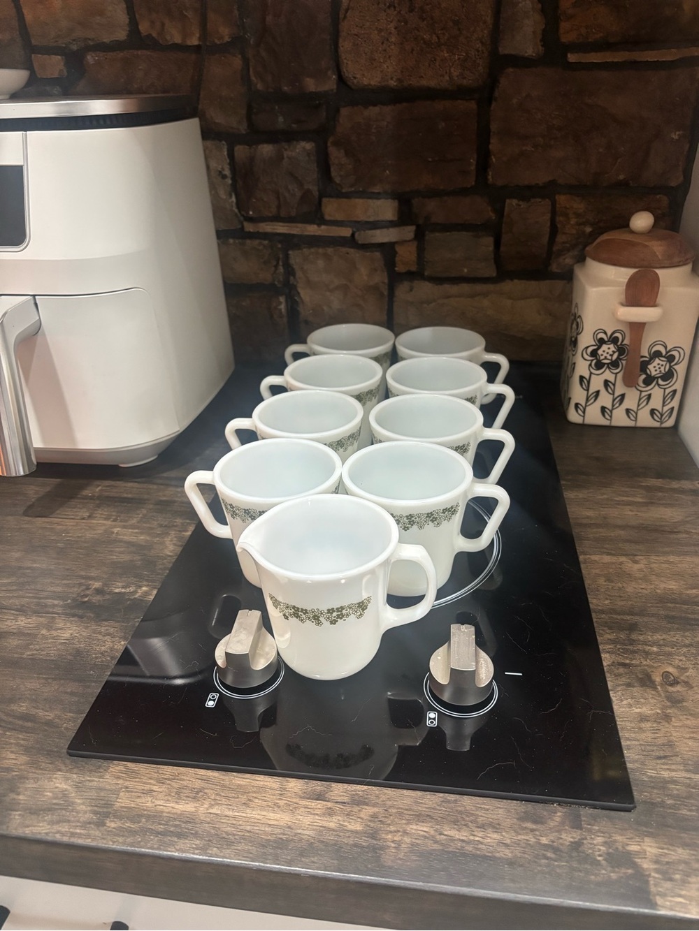Crazy Daisy Corelle Mug Set Set of 8 and 1 Cream Cup